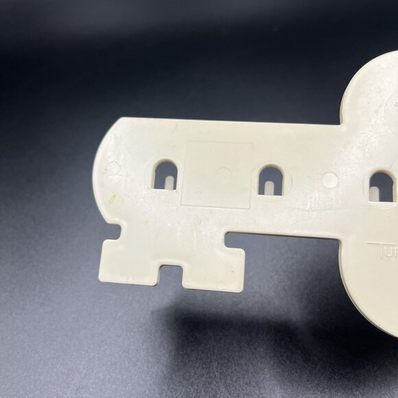 Vtg 70s Tupperware Mid Century 1453-2 Wall Key Holder Key Hanger Made in USA - Picture 5 of 5